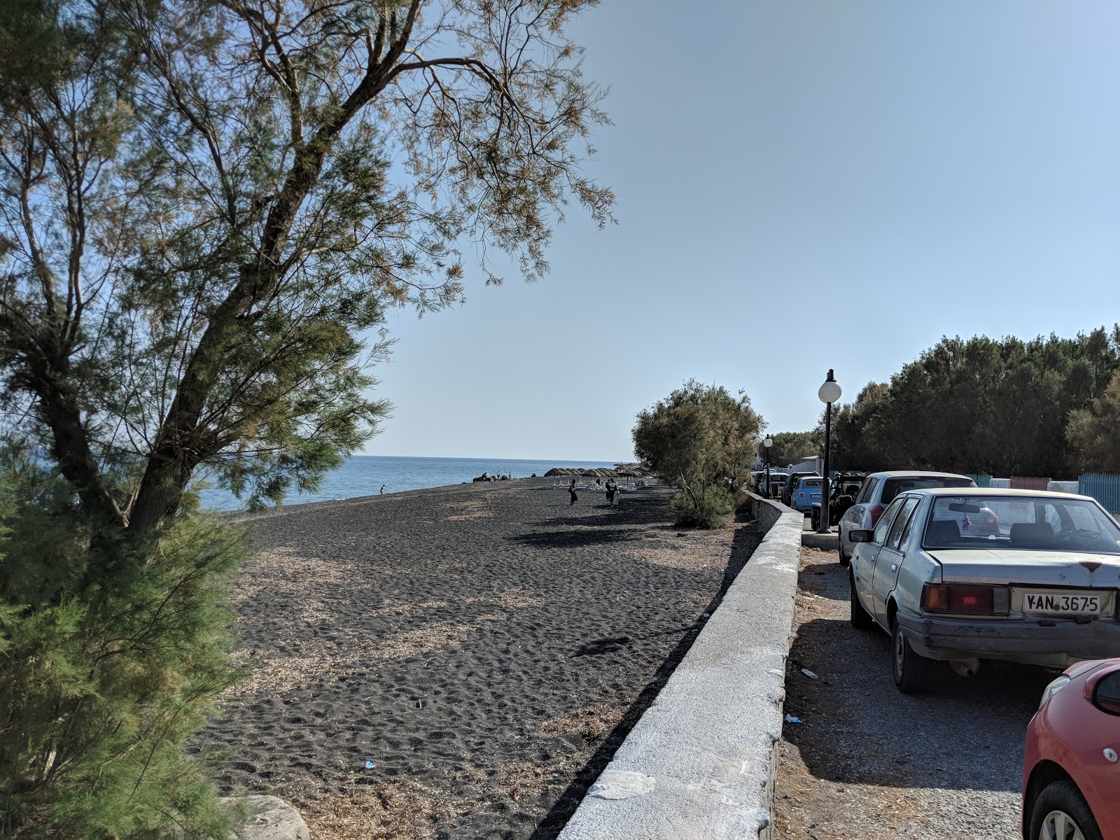 Perissa Plajı'in fotoğrafı düz ve uzun ile birlikte