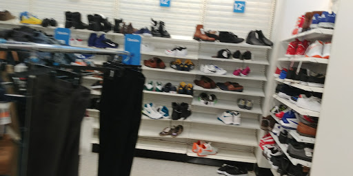 Clothing Store «Ross Dress for Less», reviews and photos, 849 Dawsonville Hwy, Gainesville, GA 30501, USA