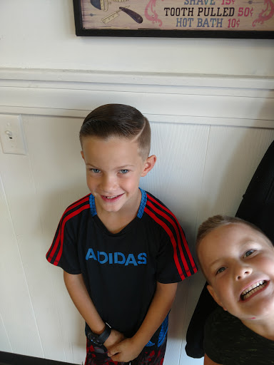 Barber Shop «Legendary Looks Barbershop», reviews and photos, 30 lafayette Square, Vernon, CT 06066, USA