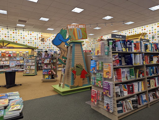 Book Store «Barnes & Noble», reviews and photos, 210 Andover St, Peabody, MA 01960, USA