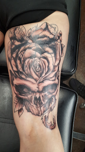 Tattoo Shop «Eternal Tattoos Inc», reviews and photos, 24834 Gratiot Ave, Eastpointe, MI 48021, USA