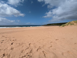 Photo de Red point beach avec un rivage spacieux