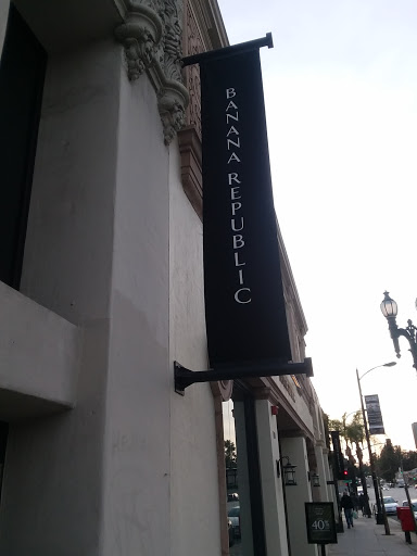Clothing Store «Banana Republic», reviews and photos, 150 W Colorado Blvd, Pasadena, CA 91105, USA