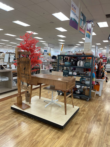 Department Store «HomeGoods», reviews and photos, 415 Mall Ct, Lansing, MI 48912, USA