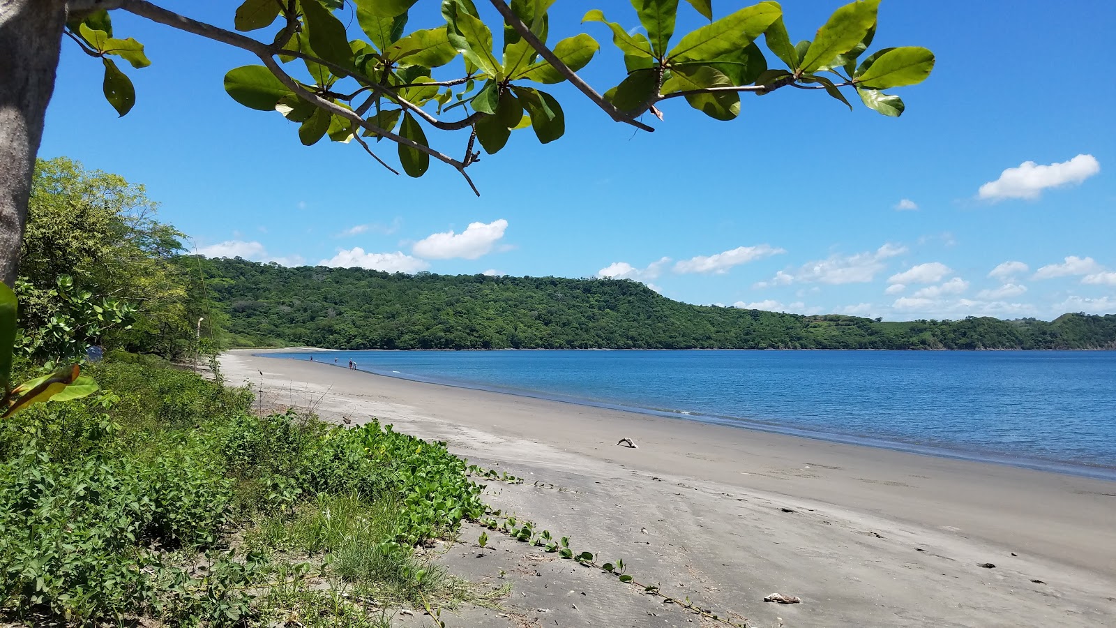 Foto von Iguanita beach mit beiger sand Oberfläche