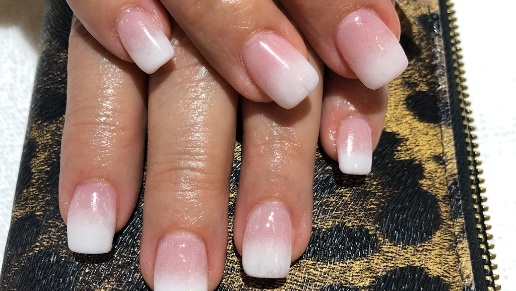L’Amour Nails By Coco 60040