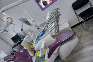 Clinique Dentaire - Cinou Dental image