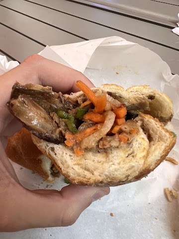 Simply Banh Mi by null