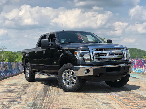 Tire Shop «B & B Tire», reviews and photos, 1240 Campbell Ln, Bowling Green, KY 42104, USA