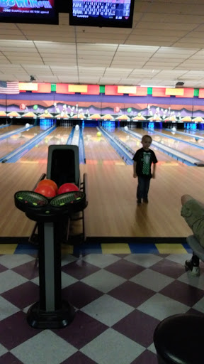 Bowling Alley «Capital Bowl», reviews and photos, 80 Anderson Rd, Frankfort, KY 40601, USA