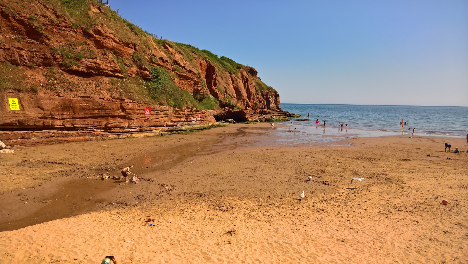 Photo de Sandy Bay beach - endroit populaire parmi les connaisseurs de la détente