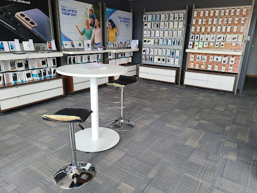Cell Phone Store «AT&T Authorized Retailer», reviews and photos, 1711 N Morton St b, Franklin, IN 46131, USA