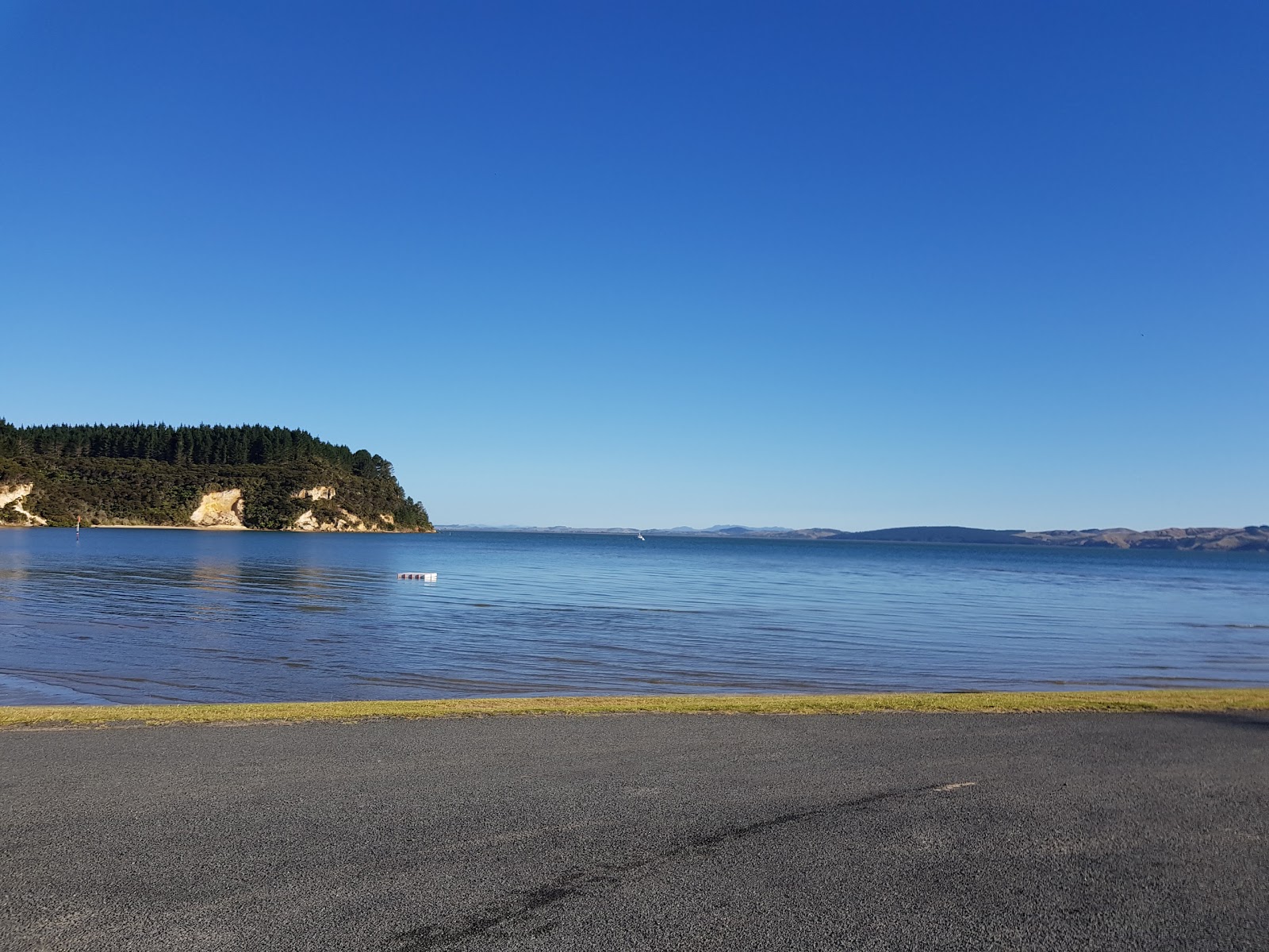 Kellys Bay'in fotoğrafı ve yerleşim