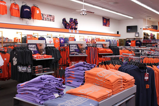 Sportswear Store «Tiger Sports Shop (Downtown)», reviews and photos, 364 College Ave, Clemson, SC 29631, USA