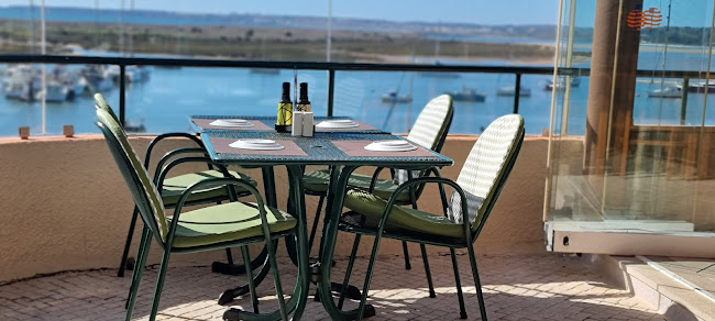 https://www.restaurantecasadorio.com/