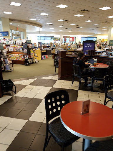 Book Store «Barnes & Noble», reviews and photos, 21001 N Tatum Blvd #42, Phoenix, AZ 85050, USA