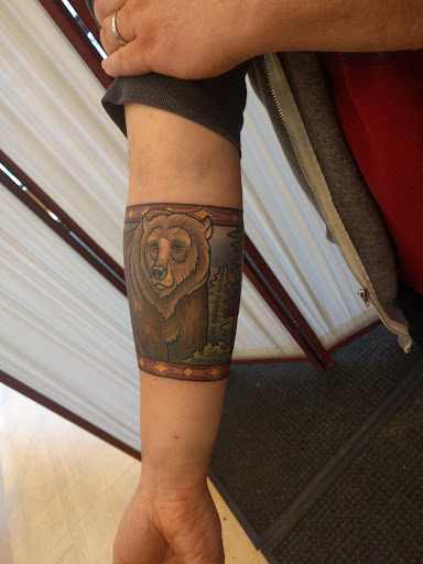 Tattoo Shop «Metamorph Tattoo Studios», reviews and photos, 1456 N Milwaukee Ave, Chicago, IL 60622, USA