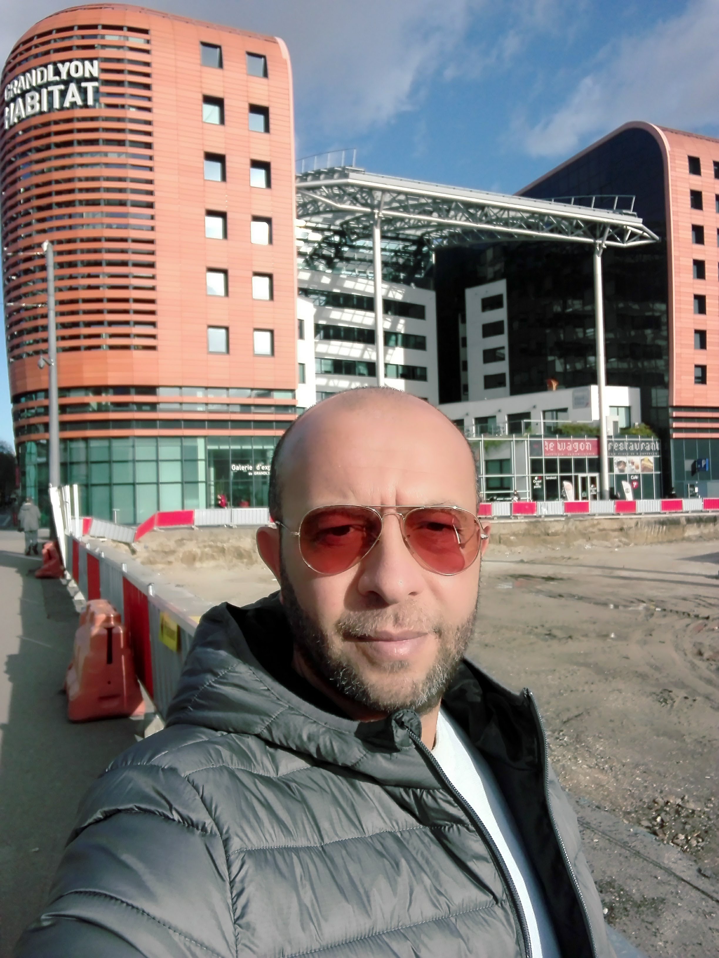 Photo n° 1 de l'avis de Hakim.a fait le 04/04/2018 à 08:54