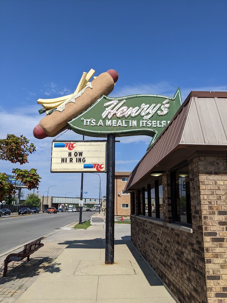 Henry's Drive-In 60804