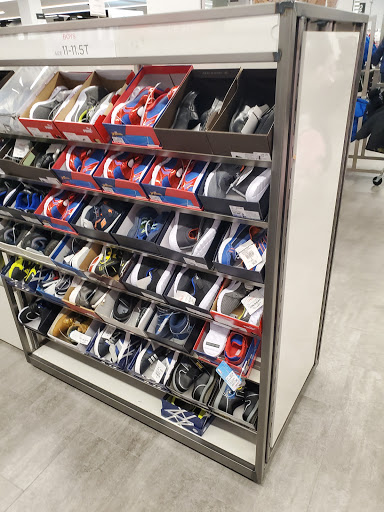 Shopping Mall «Cross County Shopping», reviews and photos, 8000 Mall Walk, Yonkers, NY 10704, USA