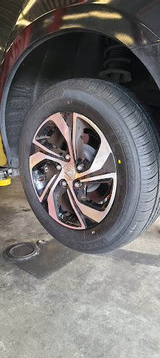 Tire Shop «Tires Plus», reviews and photos, 9526 S Federal Hwy, Port St Lucie, FL 34952, USA