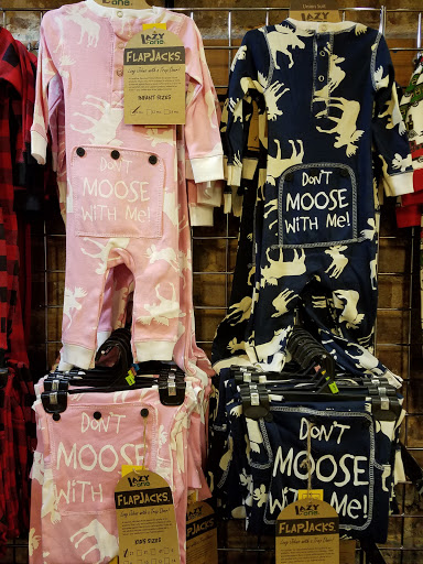 Store «Cahoots-Two Gals General Store», reviews and photos, 53 N Main St #100, Crossville, TN 38555, USA