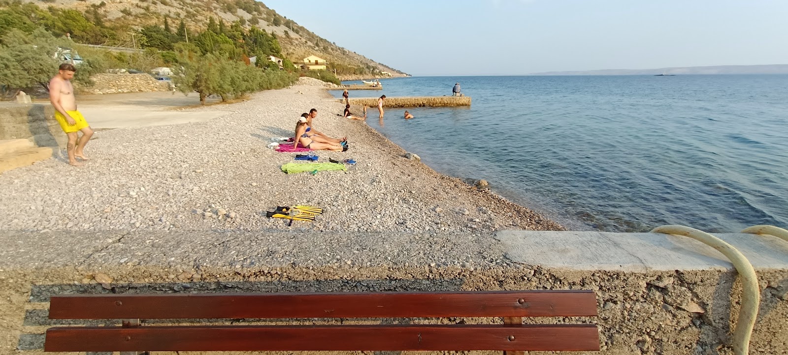 Photo de Zalo Beach - endroit populaire parmi les connaisseurs de la détente