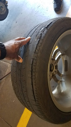 Tire Shop «Firestone Complete Auto Care», reviews and photos, 476 S Lenola Rd, Maple Shade Township, NJ 08052, USA