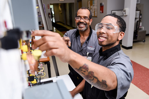 College «Remington College - Dallas Campus», reviews and photos