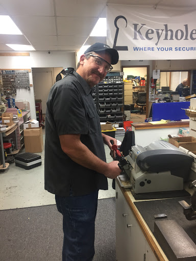 Locksmith «Keyhole Locksmith», reviews and photos, 1775 W 11th Ave, Eugene, OR 97402, USA