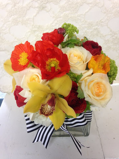 Florist «Fleur De Lis Florists», reviews and photos, 6588 Quinton Ln, Tujunga, CA 91042, USA