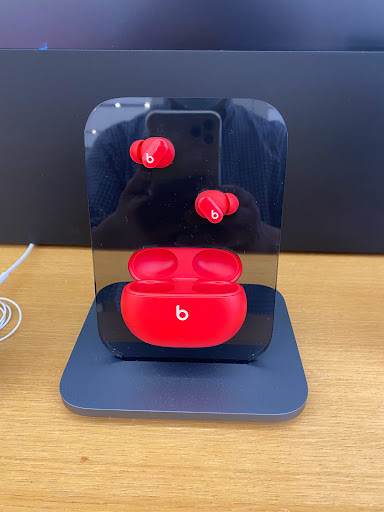 Apple Brea Mall image