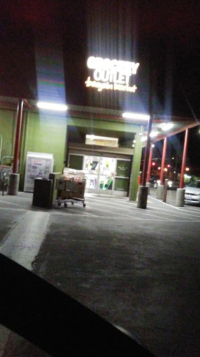 Grocery Store «Grocery Outlet Bargain Market», reviews and photos, 825 W 11th St, Tracy, CA 95376, USA