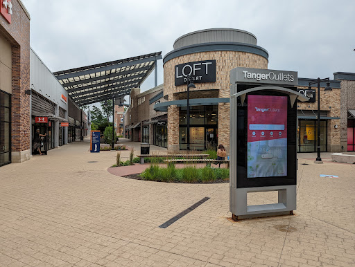 Outlet Mall «Tanger Outlet Grand Rapids», reviews and photos, 350 84th St SW, Byron Center, MI 49315, USA