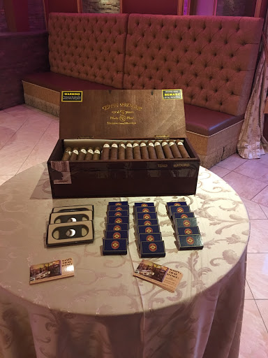 Cigar Shop «Maxis Cigar Shop», reviews and photos, 749 Hempstead Turnpike, Franklin Square, NY 11010, USA