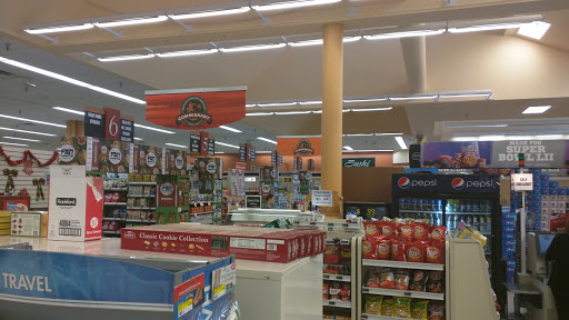 Grocery Store «Beale Commissary», reviews and photos, 17601 25th St, Beale AFB, CA 95903, USA