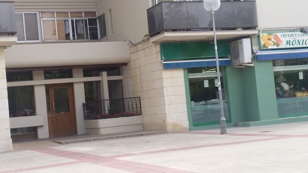 Mónica
