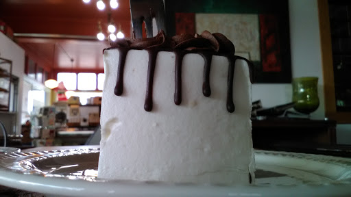 Bakery «Piece of Cake Bakery», reviews and photos, 8306 SE 17th Ave, Portland, OR 97202, USA