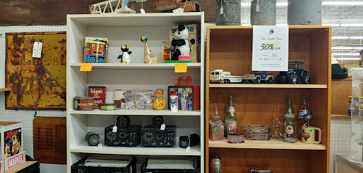 Antique Store «Craftiques Mall - NW Military», reviews and photos, 2375 NW Military Hwy, San Antonio, TX 78231, USA