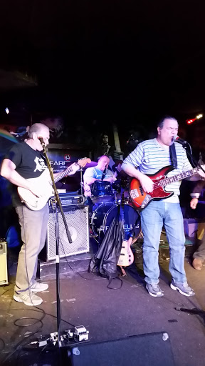 Bar & Grill «KJ Farrells Bar and Grill», reviews and photos, 242 Pettit Ave, Bellmore, NY 11710, USA