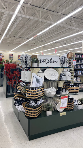 Craft Store «Hobby Lobby», reviews and photos, 3701 McKinley Pkwy #1240, Blasdell, NY 14219, USA