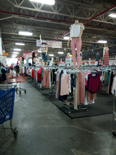 Discount Store «National Wholesale Liquidators», reviews and photos, 370 Essex St, Lodi, NJ 07644, USA