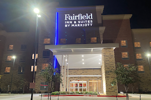 Fairfield Inn & Suites by Marriott Dallas Arlington South image