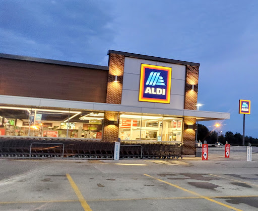 Supermarket «ALDI», reviews and photos, 1025 Wylie Dr, Bloomington, IL 61705, USA