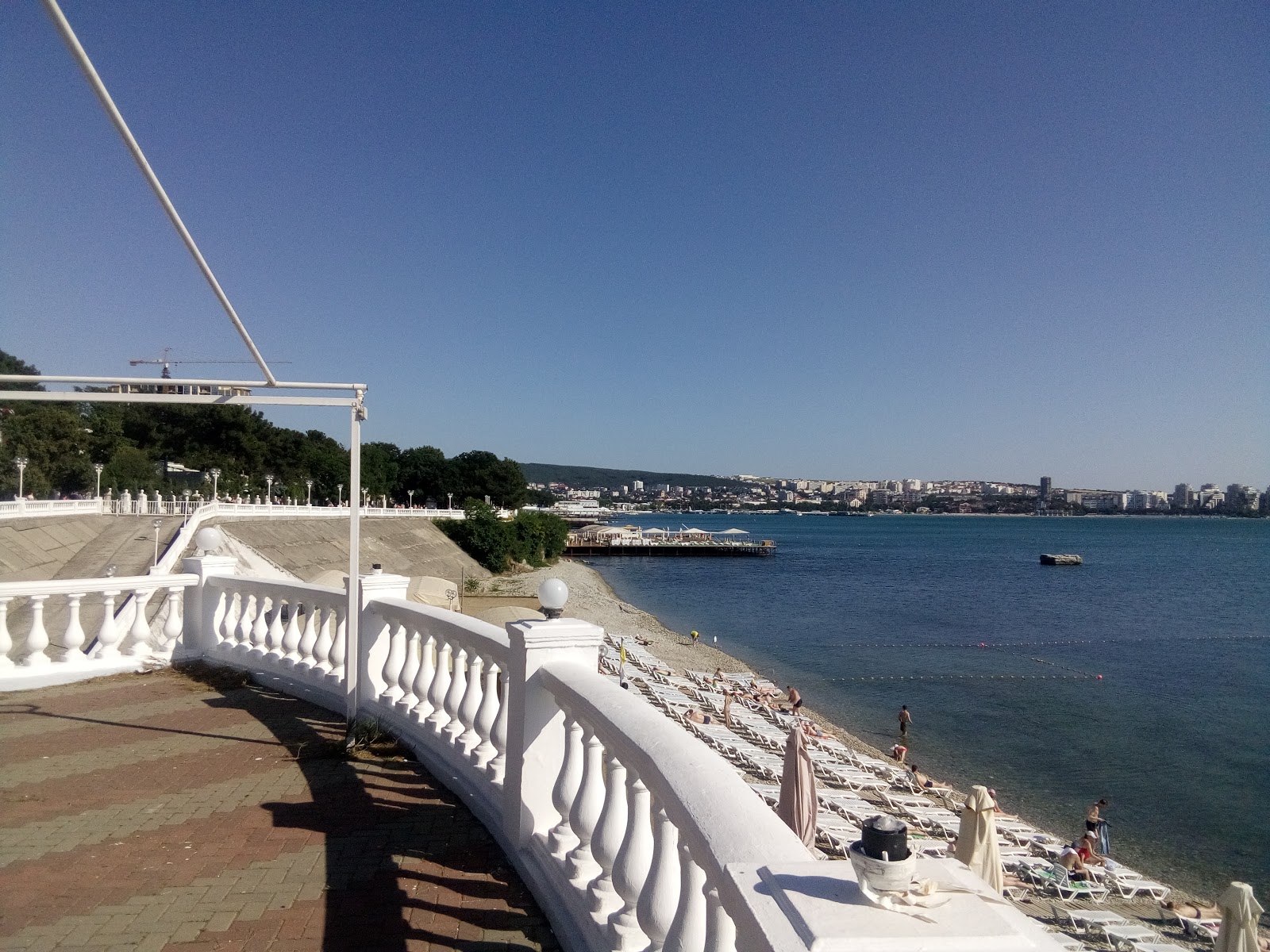 Photo de Kavkaz Beach avec petite baie