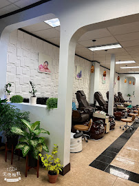 Handy Nails & Spa - Photo 2 - Car repair in Tonawanda, NY, Buffalo