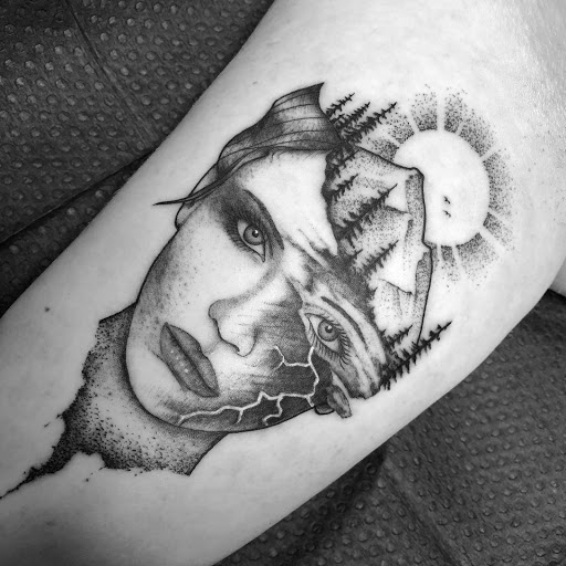 Explore knicks tattoo ideas, creative tattoo ideas in Savannah, available at tattoos by delan