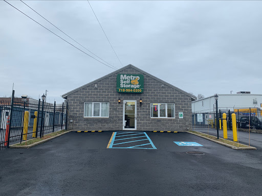 Self-Storage Facility «Metro Self Storage», reviews and photos, 3026 Veterans Rd W, Staten Island, NY 10309, USA