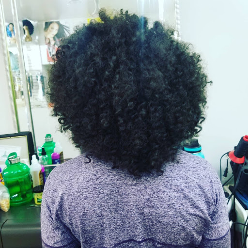 Beauty Salon «Fabulous Hair Beauty Salon», reviews and photos, 14434 Ventura Blvd, Sherman Oaks, CA 91423, USA