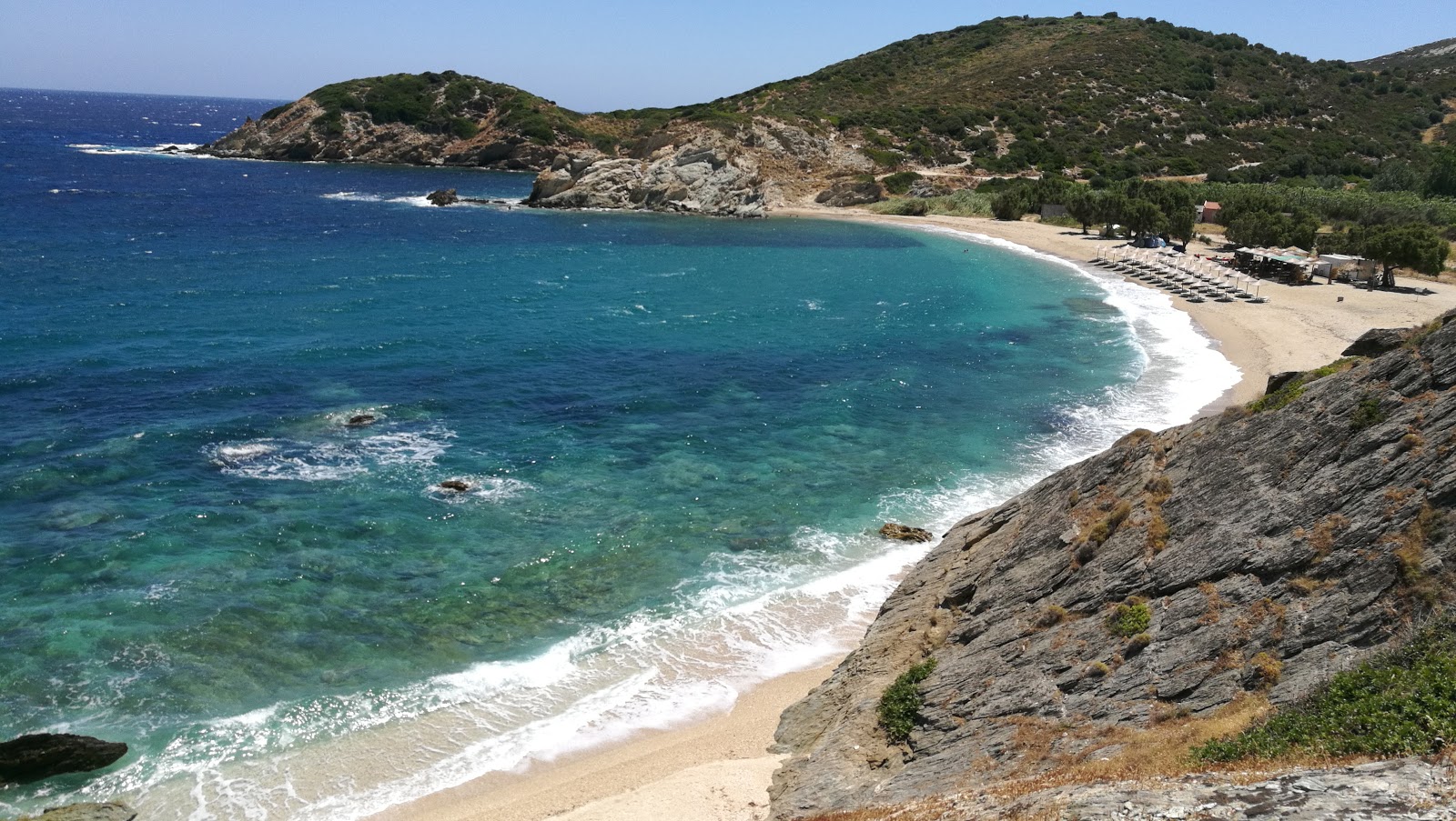 Foto av Cheromylos beach med små multi -vikar